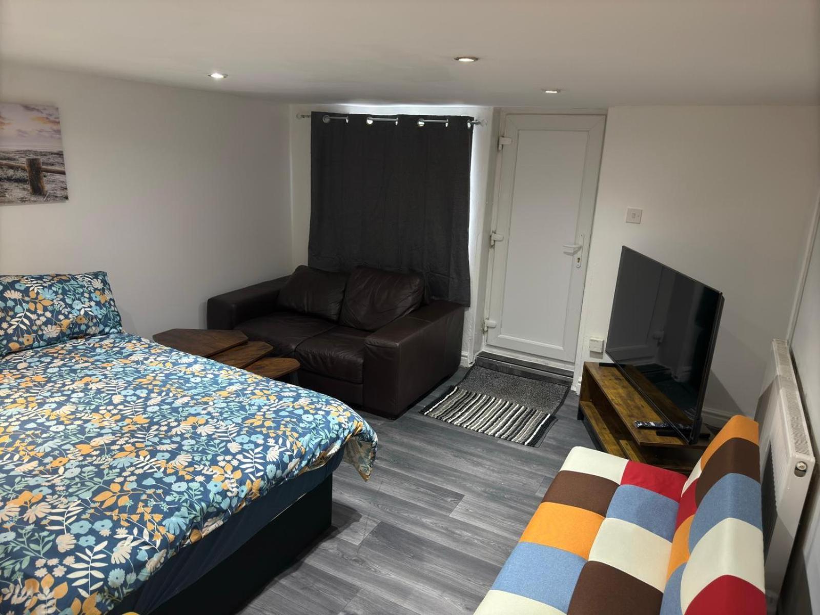 1 Bedroom Studio - Leeds - Near Centre - Elland Road מראה חיצוני תמונה